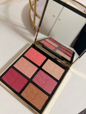Yves Saint Laurent Pink & Peach Eyeshadow Palette